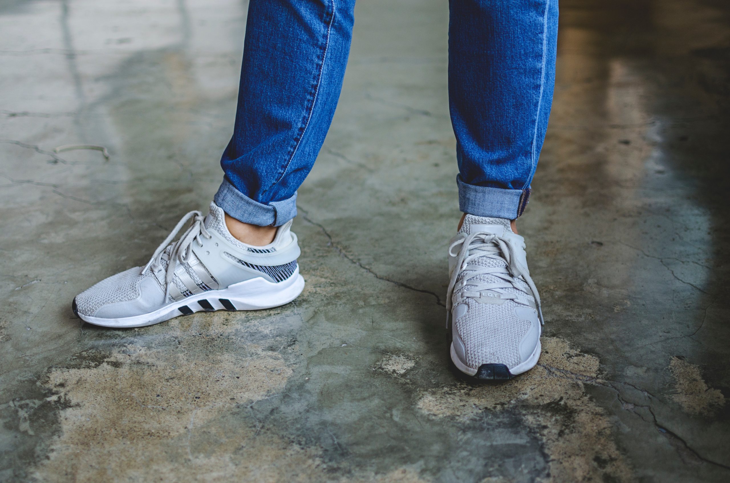 NAISTEN KENGÄT 8 NAISTEN KENGÄT -NAISTEN KENGÄT pexels kobe 1398037 2 scaled