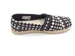 Naisten Kangaskengät TOMS Musta -NAISTEN KENGÄT tuotesivu NaistenkangaskengatTOMSmusta 10016246 88982b984ea28d6cc62e0e794c985ea6 4