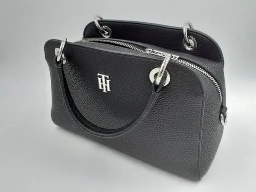 TH Olkalaukku Tommy Hilfiger Musta 4 TH Olkalaukku Tommy Hilfiger Musta - Image 2